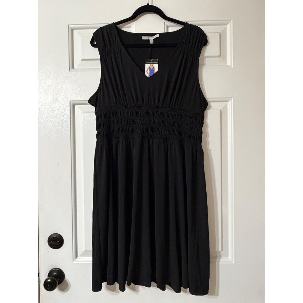 Adrienne Vittadini | Sleeveless Smocked Waist Dress XXL || Black|